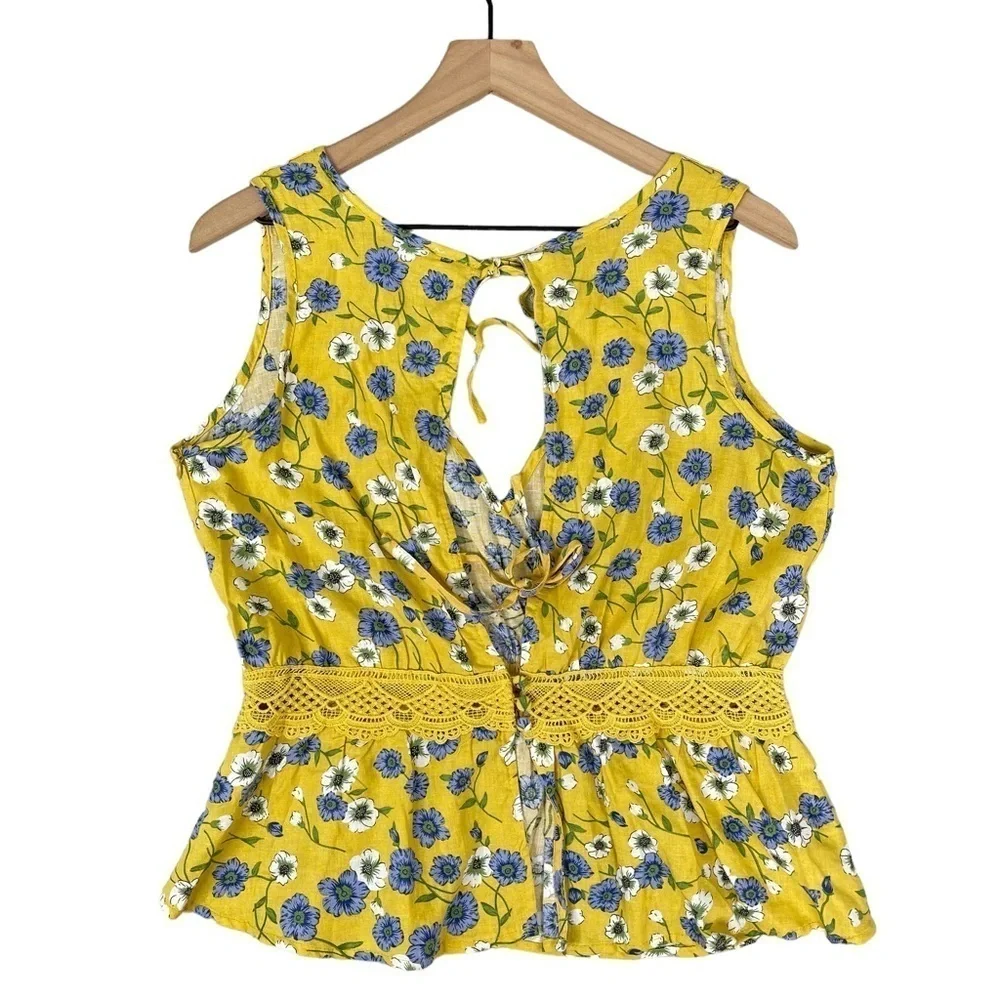 Cupcakes and Cashmere Floral Top Small Yellow Keyhole Open Back Linen Blend - Picture 7 of 16